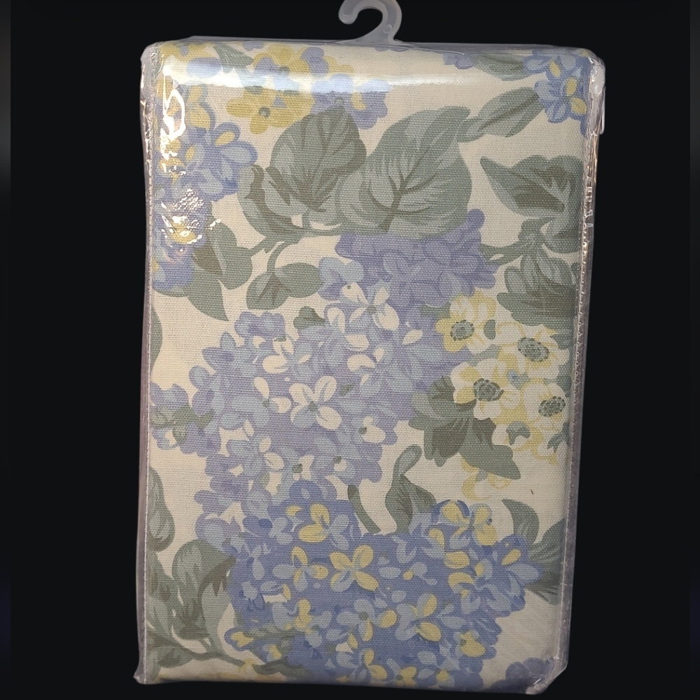 New - A. L. Ellis Hydrangea Tailored Pair Blue Floral Curtains Style# T759 - Picture 2 of 4